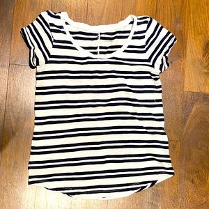 Banana Republic navy and white striped ladies tee